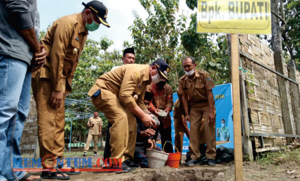 Bupati Maryoto Peletakan Batu Pertama Jalan Masuk SMKN 1 Rejotangan Tulungagung dan Akses Warga