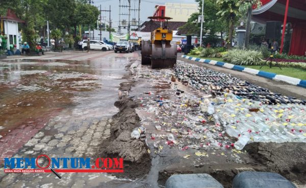 Ribuan Botol Miras dan Ratusan Knalpot Brong Dimusnahkan Polres Tulungagung